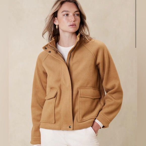 BANANA REPUBLIC Brushed Melton Pocket Short Jacket in Camel Size Petite XXS - Picture 2 of 15